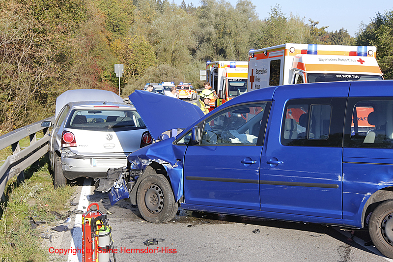 Einsatz Nr. 176: Verkehrsunfall, Person eingeklemmt